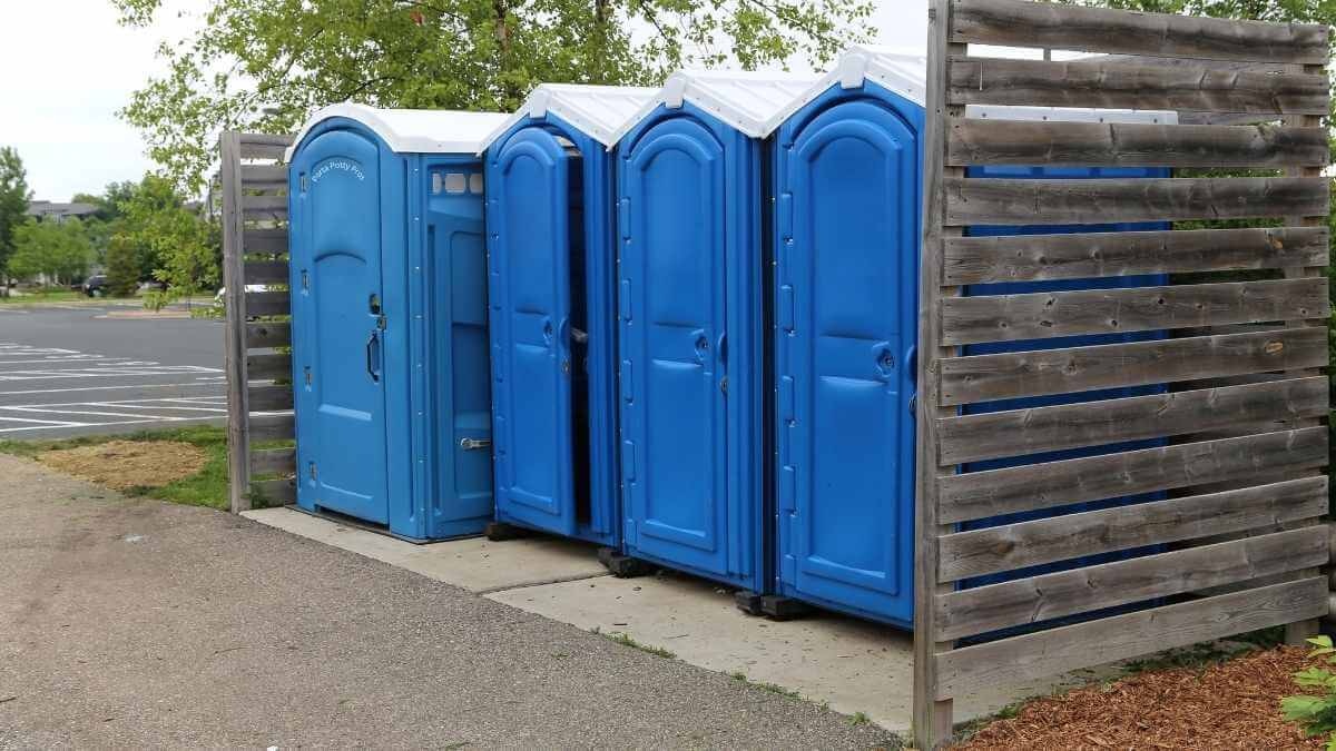 Porta Potty Rental Pros - Quality Portable Restroom Services in Durango, IA, 52039